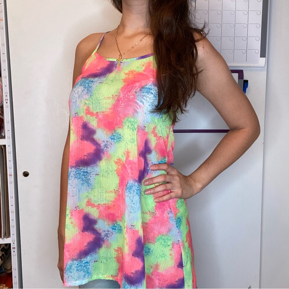 Multicolored SprayPaint Pattern Tank Top - Picture 4 of 8